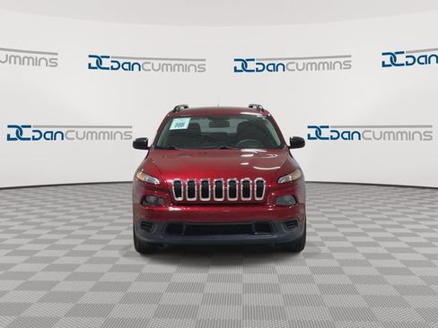 Used 2015 Jeep Cherokee Sport w/ Sport Appearance Group FWD image 3