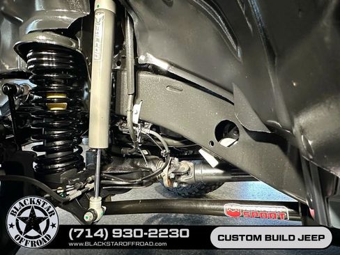 Used 2024 Jeep Wrangler Unlimited Rubicon AWD/4WD image 25