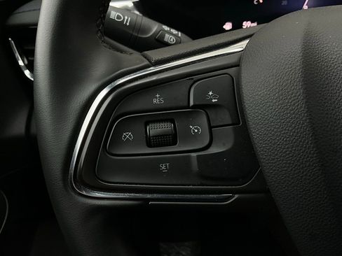 Used 2025 Buick Envista Sport Touring image 33