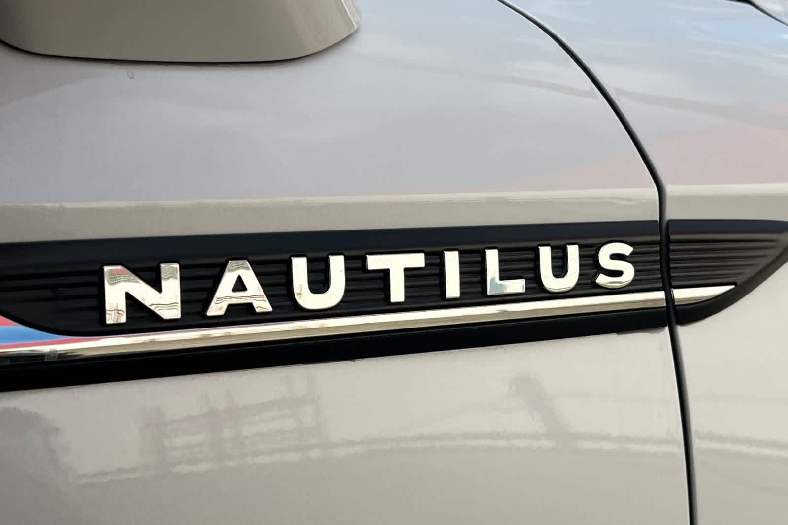 Used 2019 Lincoln Nautilus Reserve w/ Ultimate Package AWD/4WD image 16