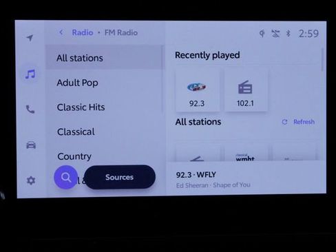 Used 2025 Toyota Camry SE image 32
