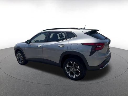 Used 2025 Chevrolet Trax LT image 10