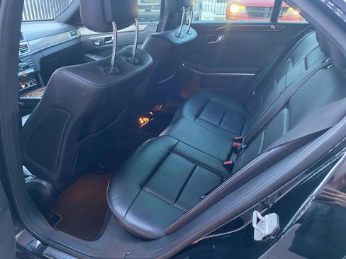 Used 2014 Mercedes-Benz E 350 4MATIC Sedan image 9