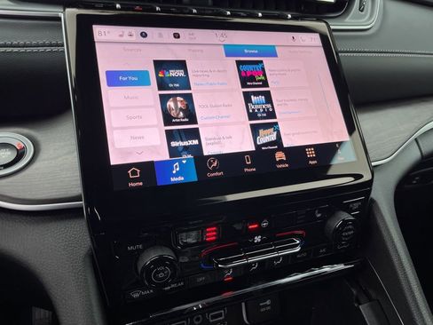 New 2025 Jeep Grand Cherokee Limited image 32