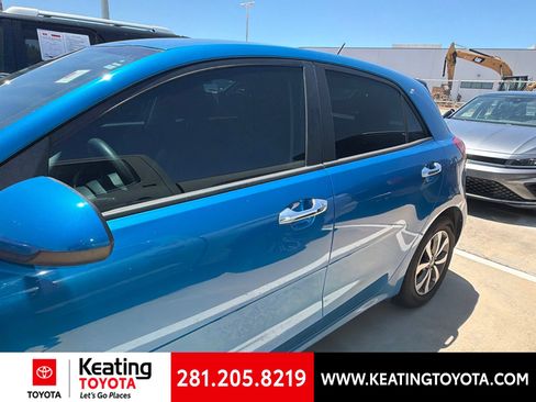 Used 2022 Kia Rio S w/ Option Group 015 FWD image 6