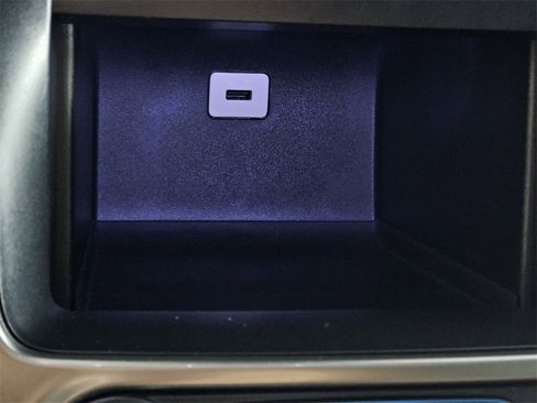 Used 2019 Chevrolet Tahoe Premier w/ Premier Plus Edition image 15