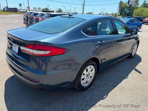Used 2019 Ford Fusion S FWD image 5