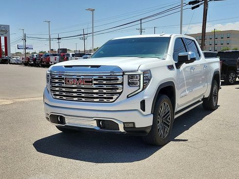 Used 2025 GMC Sierra 1500 Denali AWD/4WD image 4