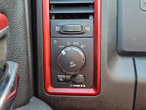 Used 2016 RAM 1500 Rebel image 20