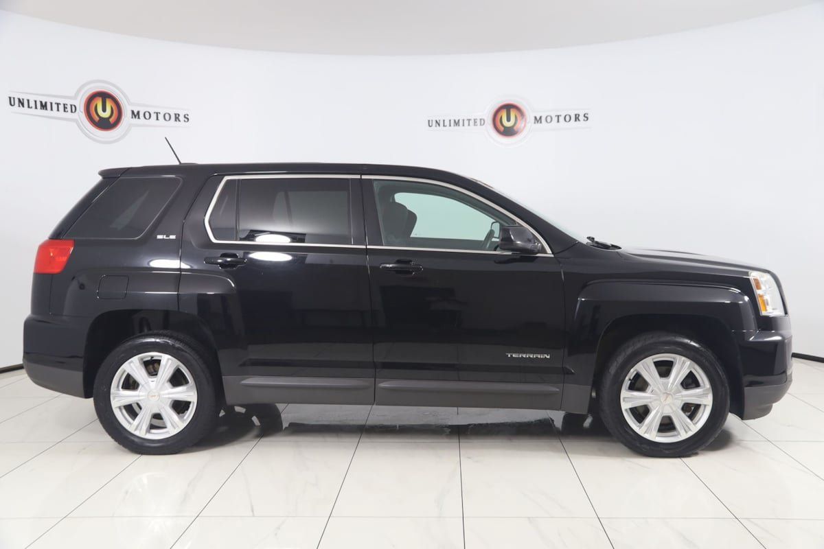 Used 2017 GMC Terrain SLE FWD image 2
