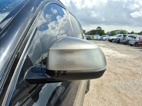 Used 2021 BMW X5 M50i image 14