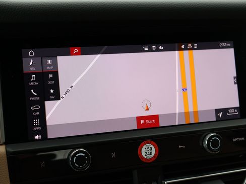 Certified 2023 Porsche Macan S image 20