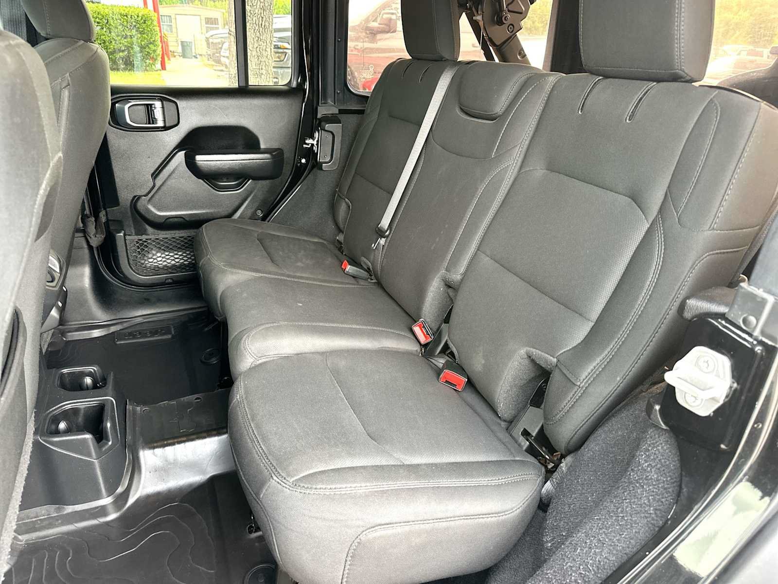 Used 2022 Jeep Wrangler Unlimited Sport AWD/4WD image 23
