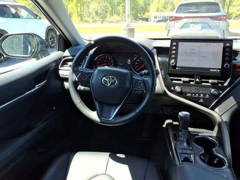 Used 2023 Toyota Camry XSE image 11