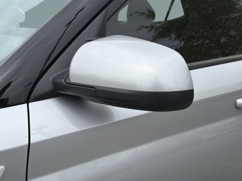 New 2026 Hyundai Venue SE FWD image 51