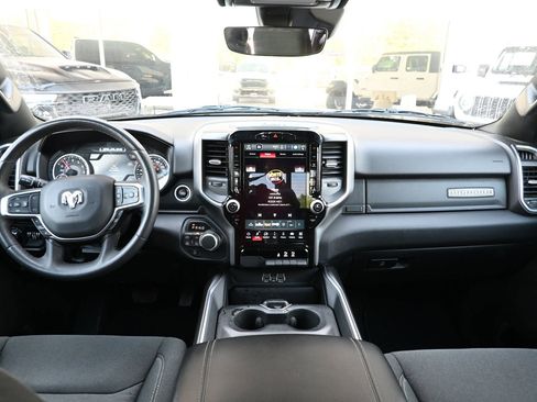 Used 2025 RAM 1500 Big Horn AWD/4WD image 31