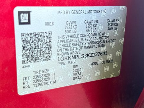 Used 2019 GMC Acadia Denali w/ Technology Package FWD image 32