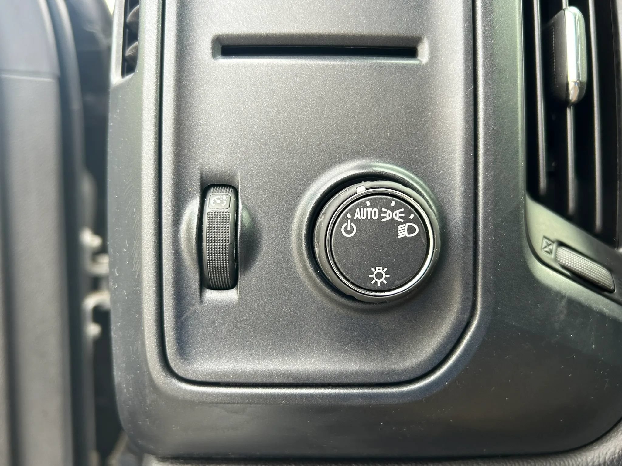 Used 2016 Chevrolet Silverado 1500 W/T w/ WT Fleet Convenience Package RWD image 16