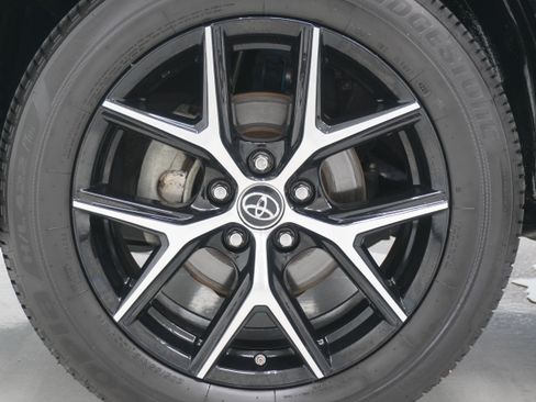Used 2016 Toyota RAV4 SE FWD image 28