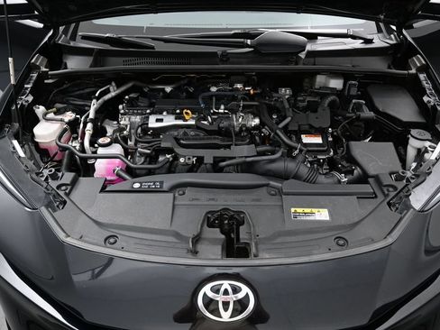Certified 2024 Toyota Prius XLE FWD image 33