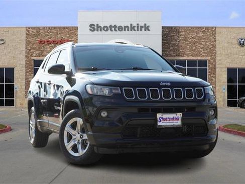 Certified 2023 Jeep Compass Latitude image 1