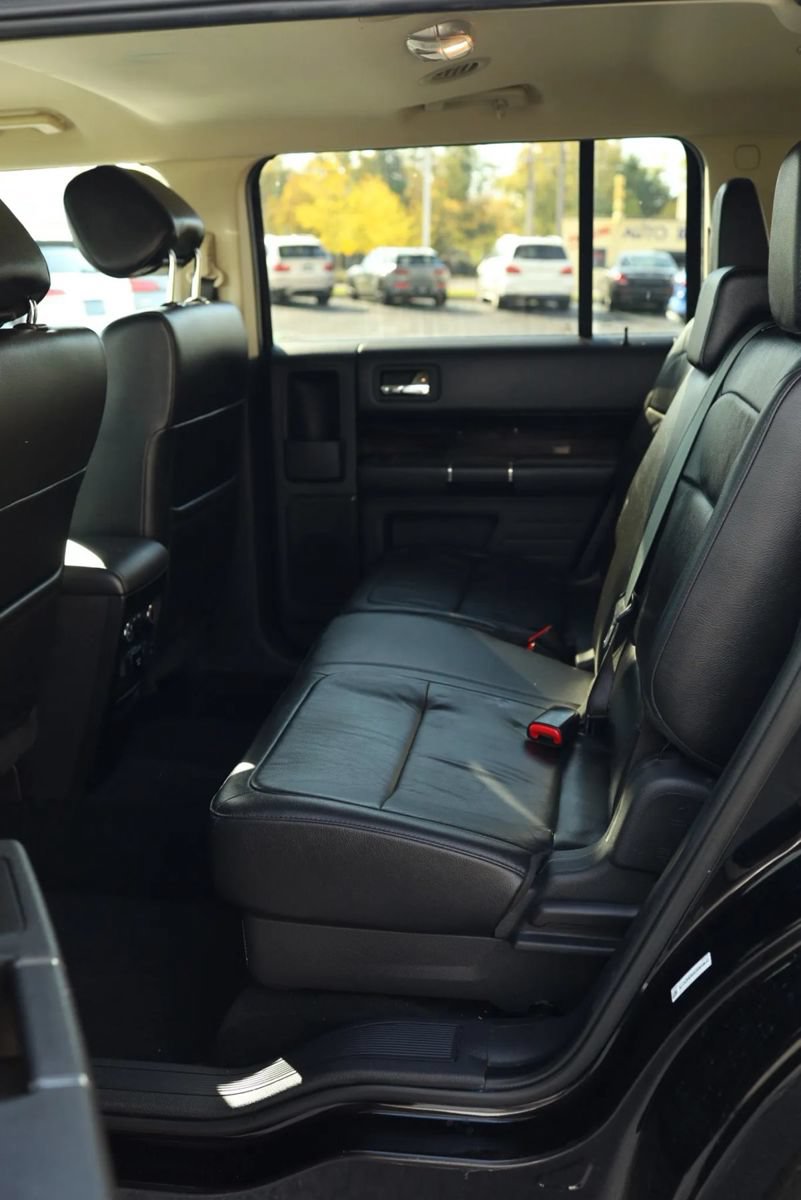 Used 2019 Ford Flex SEL w/ Equipment Group 202A AWD/4WD image 32