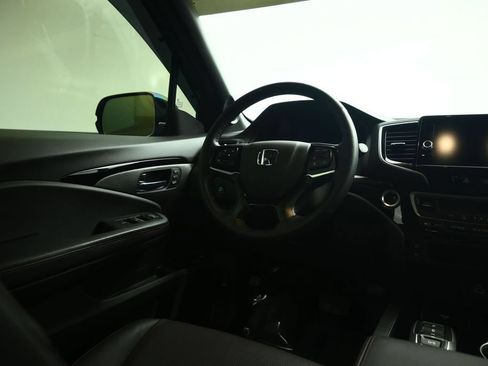 Used 2025 Honda Ridgeline Black Edition image 38