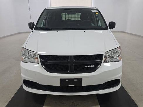 Used 2015 RAM C/V Tradesman FWD image 24