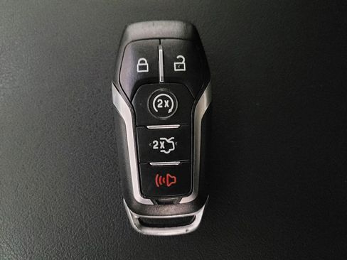 Used 2016 Ford Edge SEL w/ Equipment Group 201A image 32