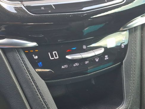 Used 2023 Cadillac XT6 Sport w/ Technology Package AWD/4WD image 22