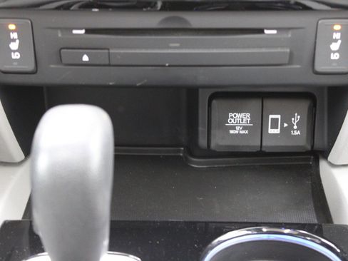 Used 2017 Honda Ridgeline RTL-E image 32