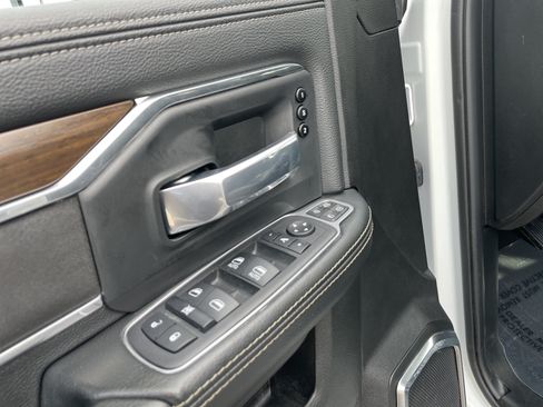 Used 2024 RAM 2500 Laramie w/ Safety Group AWD/4WD image 14