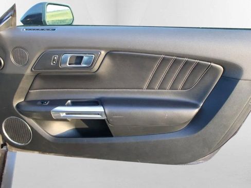 Used 2023 Ford Mustang Premium image 18