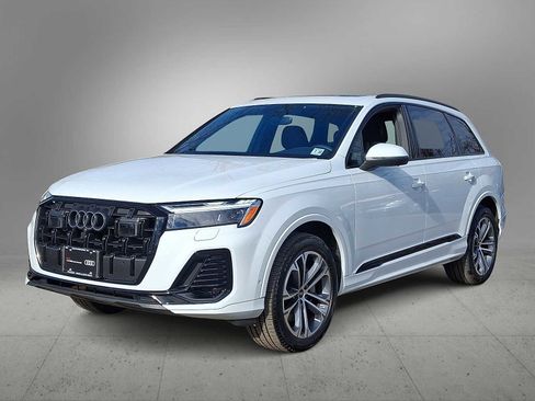 Certified 2025 Audi Q7 2.0T Premium w/ Convenience Plus Package image 1