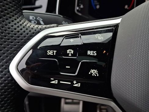 Certified 2025 Volkswagen Jetta GLI Autobahn image 21