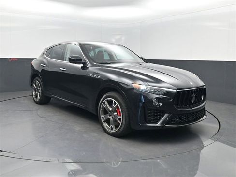 Used 2022 Maserati Levante Modena image 37