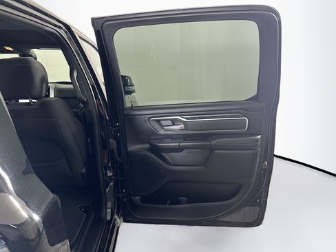 Used 2023 RAM 1500 Big Horn AWD/4WD image 30