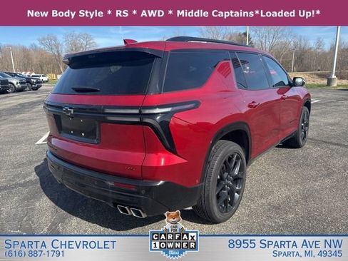 Used 2024 Chevrolet Traverse RS AWD/4WD image 3