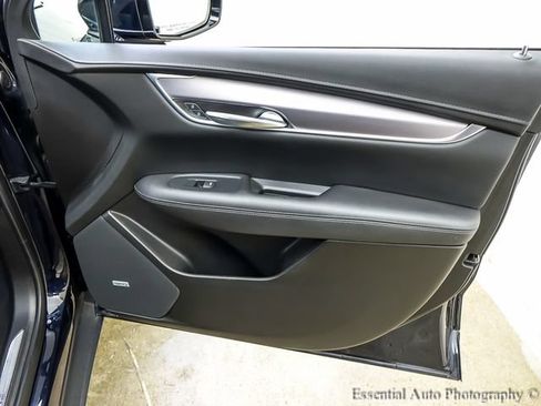 Certified 2022 Cadillac XT5 Luxury w/ LPO, Floor Liner Package FWD image 23