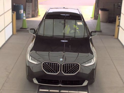 Used 2026 BMW X3 xDrive30i w/ Premium Package AWD/4WD image 4