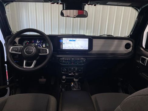Used 2024 Jeep Wrangler Sahara 4xe image 32