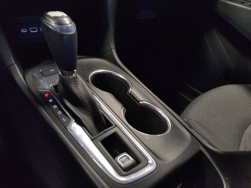 Used 2019 Chevrolet Equinox LT FWD image 26