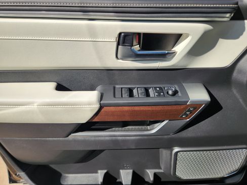 Used 2024 Toyota Sequoia Capstone image 31