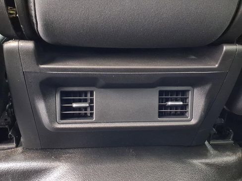 Used 2021 GMC Sierra 1500 4x4 Crew Cab w/ Sierra Value Package image 25