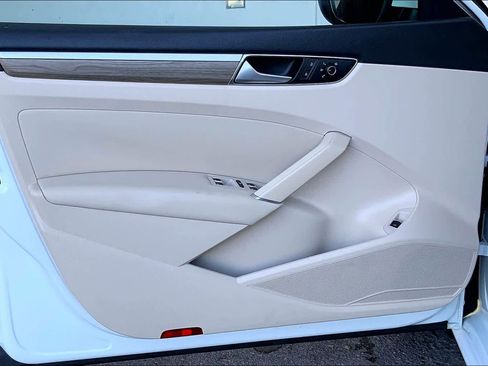 Used 2016 Volkswagen Passat 1.8T SE image 21