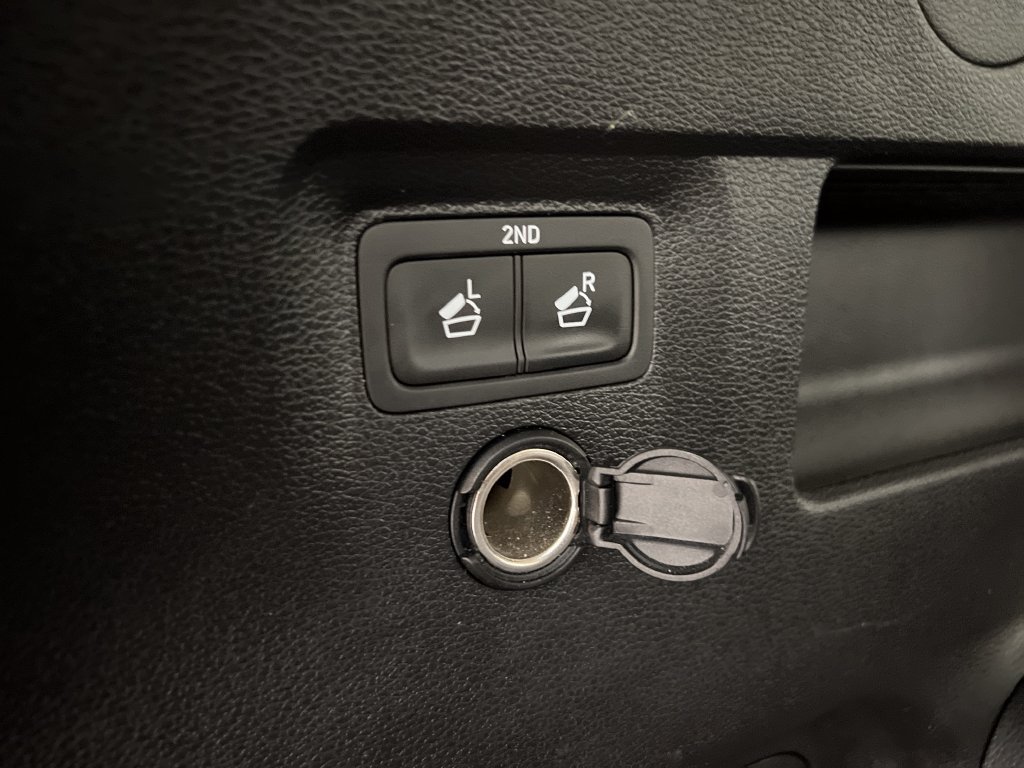 Used 2025 Kia Telluride S FWD image 46