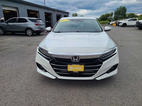 Used 2022 Honda Accord Touring image 3
