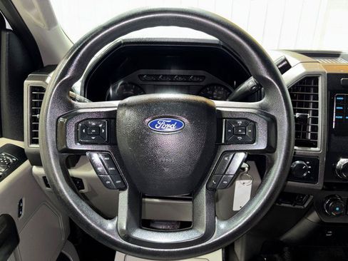 Used 2019 Ford F250 XL w/ Power Equipment Group AWD/4WD image 18