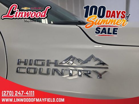 Used 2021 Chevrolet Tahoe High Country w/ Premium Package AWD/4WD image 10