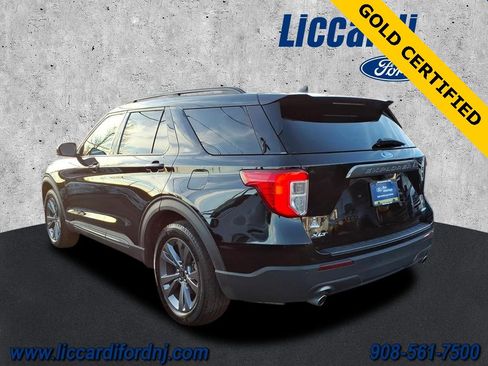 Certified 2022 Ford Explorer XLT w/ Equipment Group 202A image 4